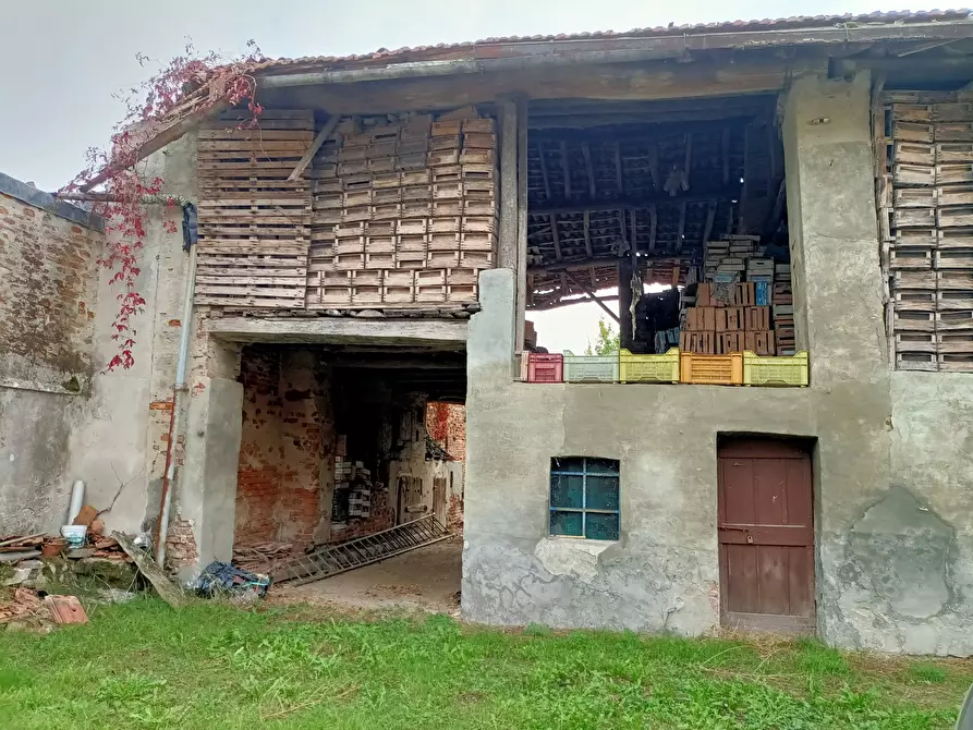 Immagine 11 di Rustico / casale in vendita  in Via Felice Cavallotti a Pieve Porto Morone
