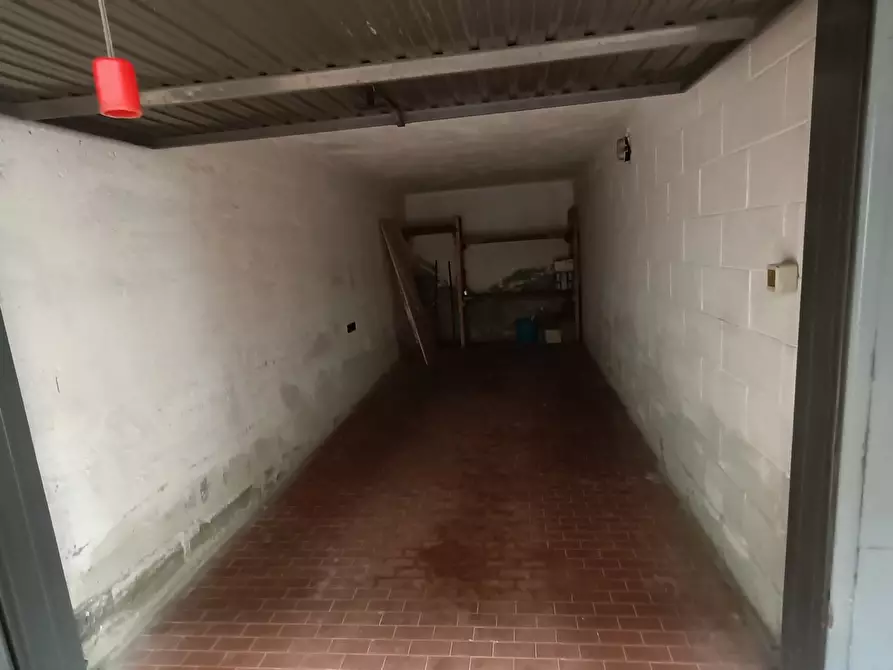 Immagine 21 di Trilocale in vendita  in Via Giacomo Puccini a Pianello Val Tidone