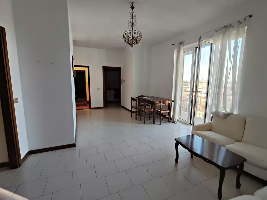 Immagine 3 di Bilocale in vendita  in Via Carlo Civardi a Stradella