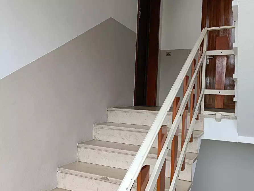 Immagine 13 di Trilocale in vendita  in semi-centrale a Pieve Porto Morone