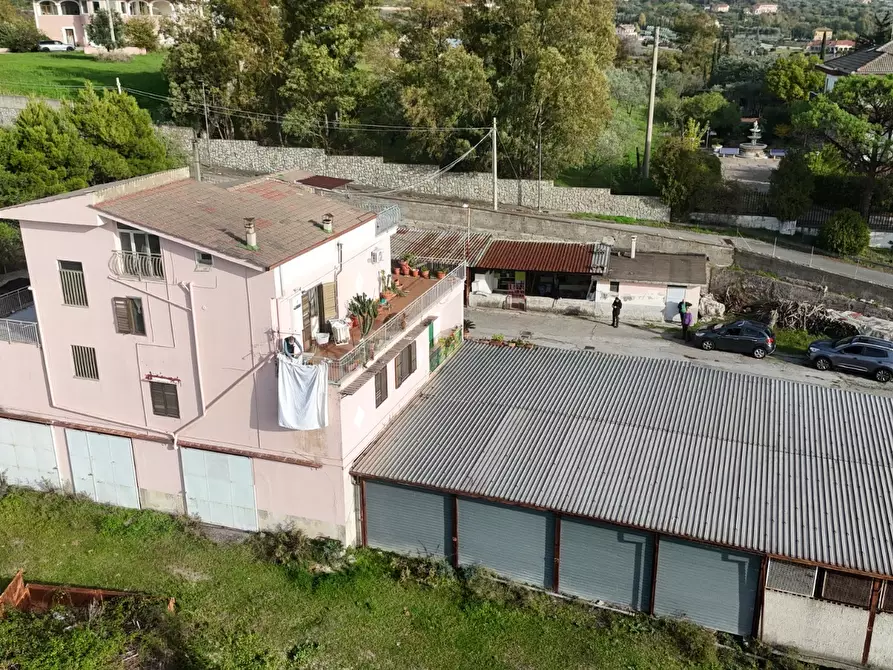 Immagine 16 di Casa trifamiliare in vendita  in via del giubileo duemila 8 a Giffoni Valle Piana