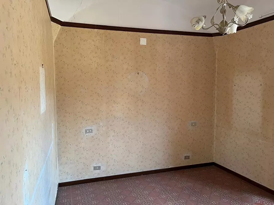 Immagine 9 di Bilocale in vendita  in Via Bracigliano 26 a Sarno