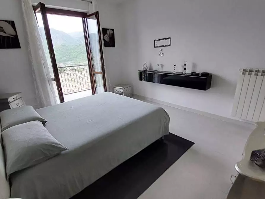 Immagine 7 di Villetta a schiera in vendita  in Via Parrocchia a Baronissi