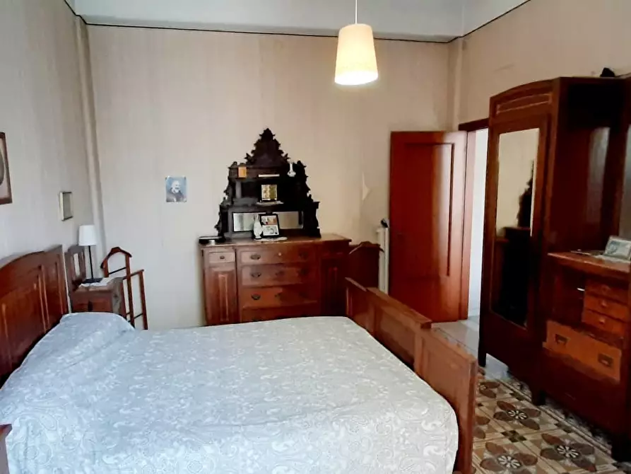 Immagine 16 di Trilocale in vendita  in Via Piave 1 a Salerno