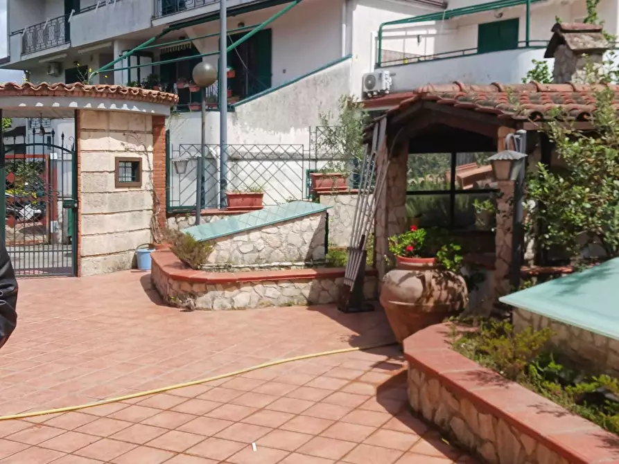 Immagine 4 di Villetta a schiera in vendita  in Via Frá Giacomo 35 a Baronissi