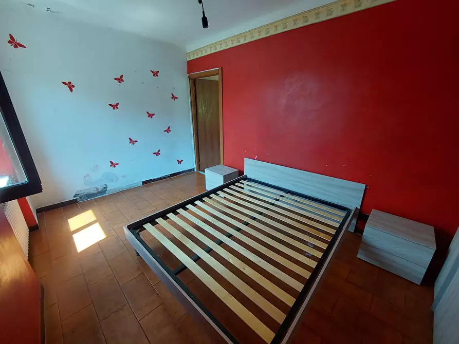 Immagine 14 di Bilocale in vendita  in Via Cremeno 10 a Genova