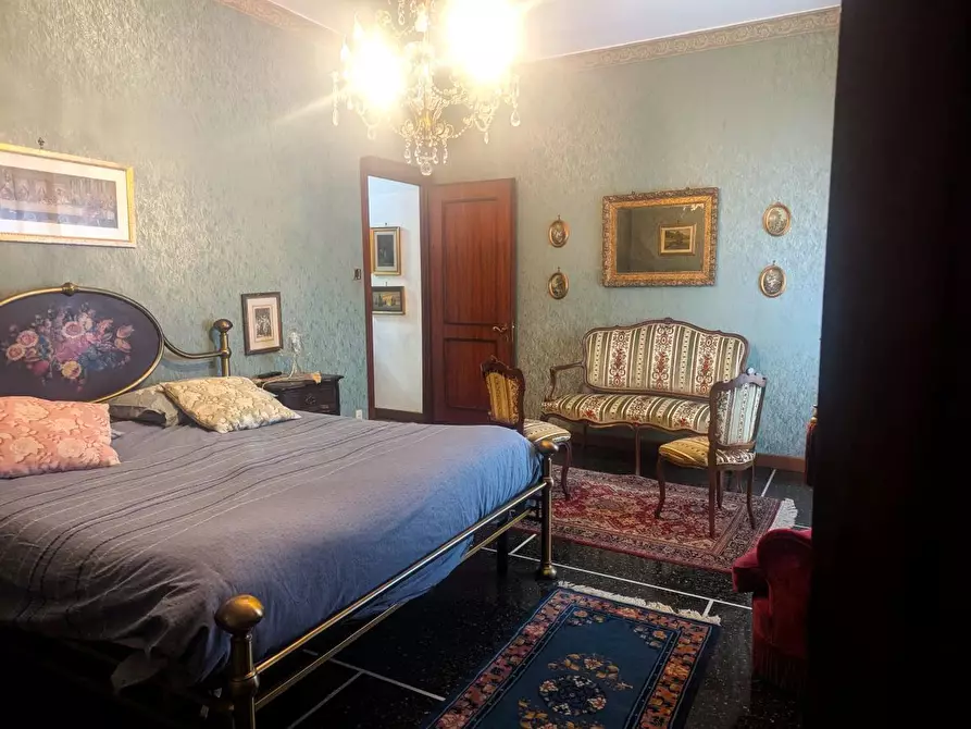 Immagine 14 di Trilocale in vendita  in Via Campomorone 40R a Genova