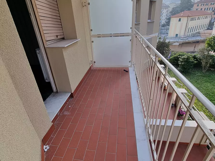 Immagine 7 di Pentalocale in vendita  in Via Paolo Anfossi 68c a Genova