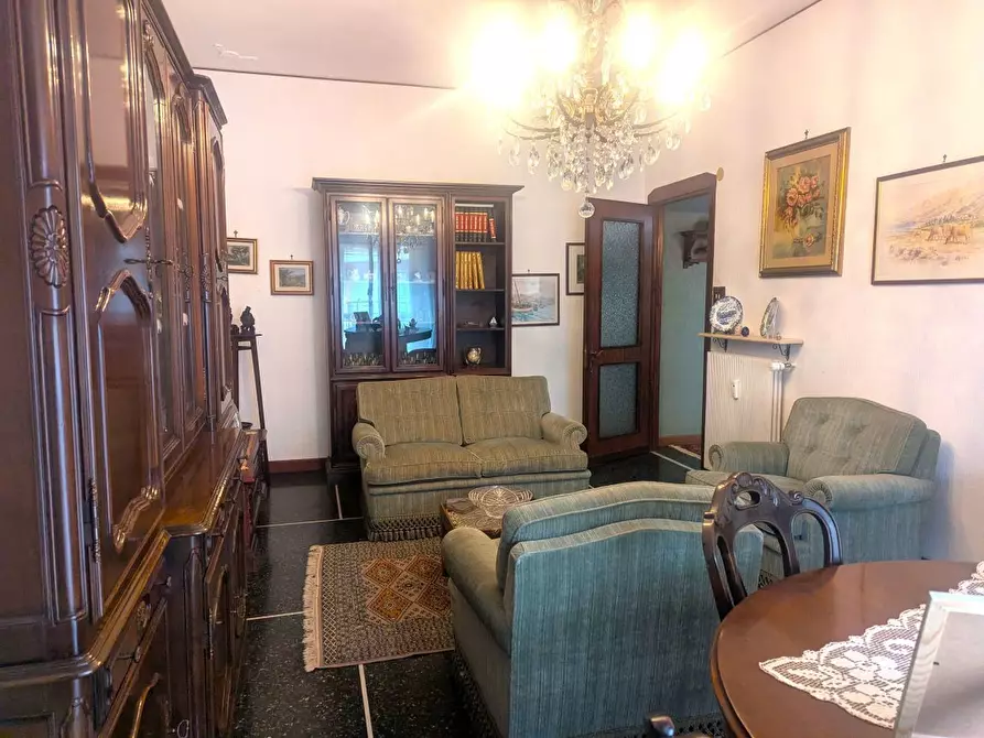 Immagine 5 di Trilocale in vendita  in Via Campomorone 40R a Genova