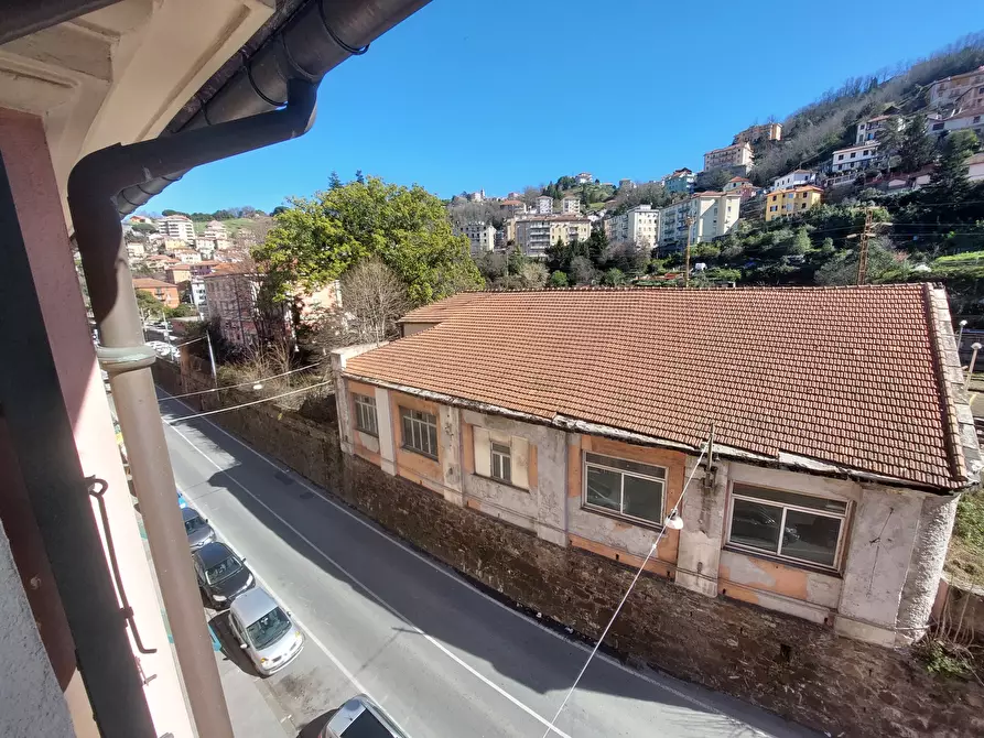 Immagine 9 di Bilocale in vendita  a Genova