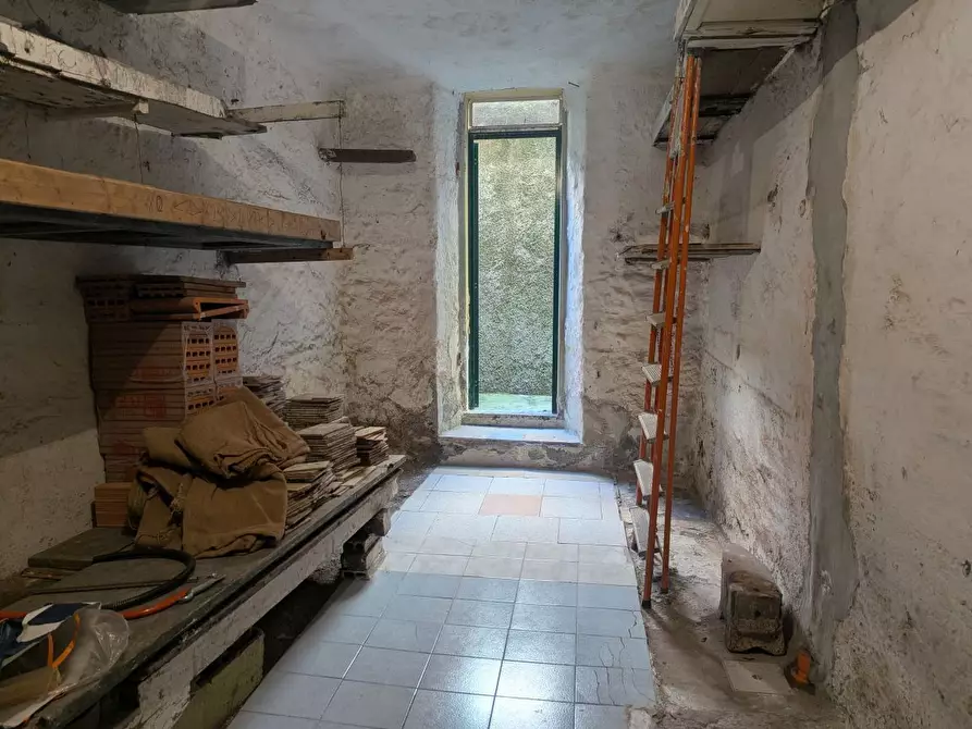 Immagine 24 di Trilocale in vendita  in Via Martiri della Libertà 18 a Campomorone