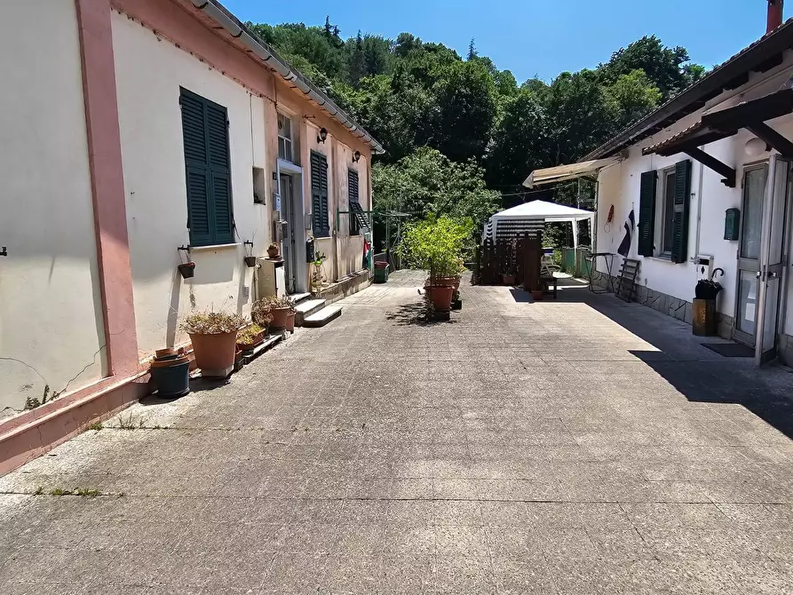 Immagine 25 di Trilocale in vendita  in Via Orazio Brignola 3 a Mignanego