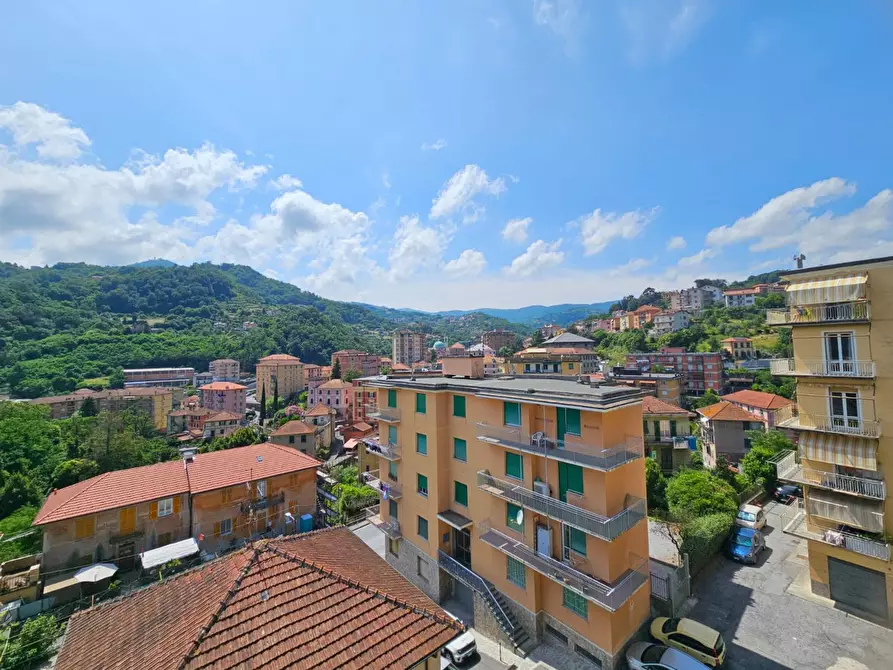 Immagine 37 di Quadrilocale in vendita  in Via Campomorone 105 a Genova