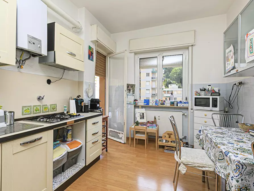 Immagine 11 di Trilocale in vendita  in Via Piero Pinetti 66 B a Genova
