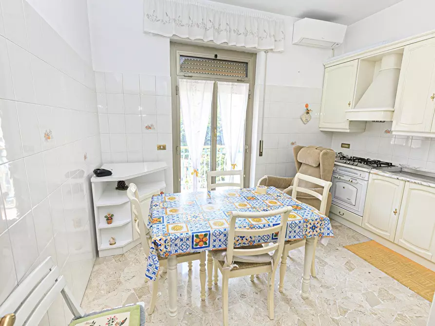 Immagine 8 di Quadrilocale in vendita  in Via alcide de gasperi 40 a Campomorone