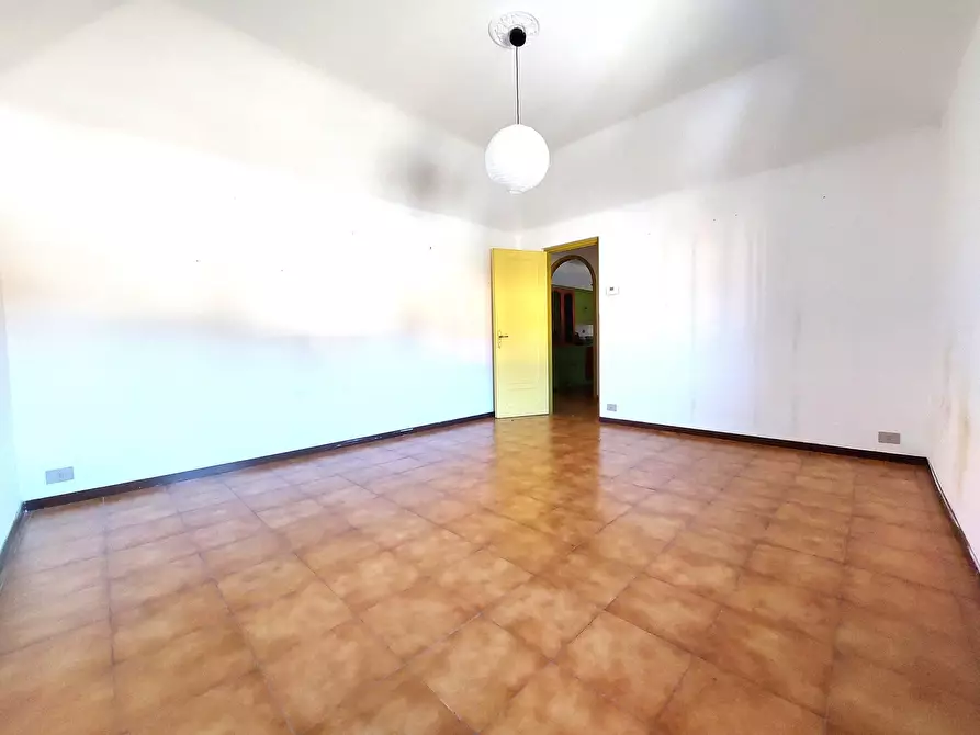 Immagine 13 di Bilocale in vendita  a Genova