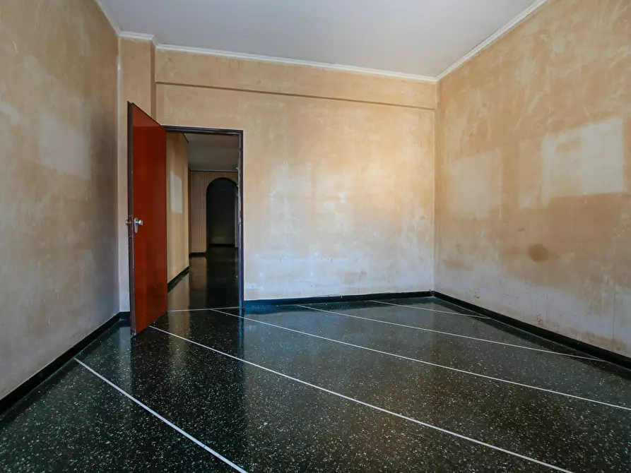 Immagine 34 di Pentalocale in vendita  in Via Paolo Anfossi 68c a Genova