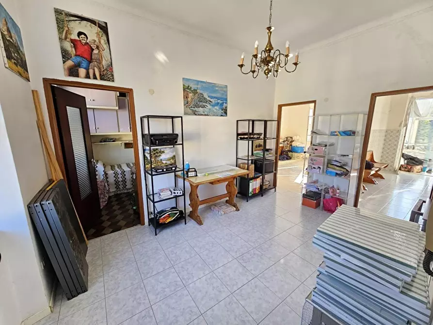 Immagine 5 di Trilocale in vendita  in Via Giovanni Lanza 3 a Genova