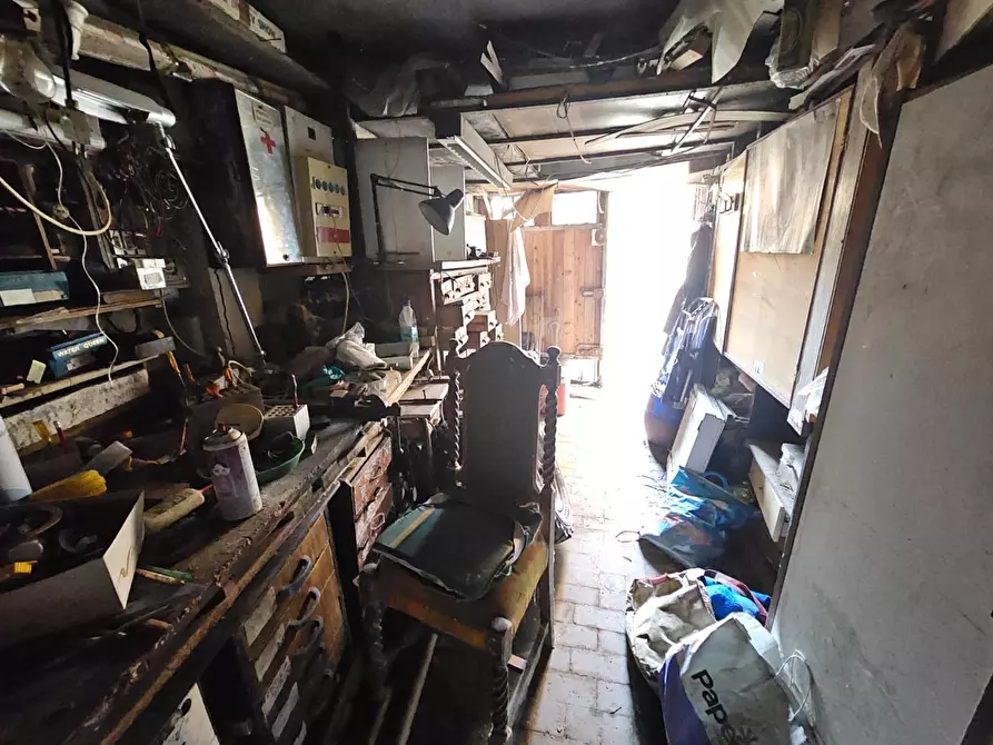 Immagine 36 di Bilocale in vendita  in Via campomorone 93 a Genova