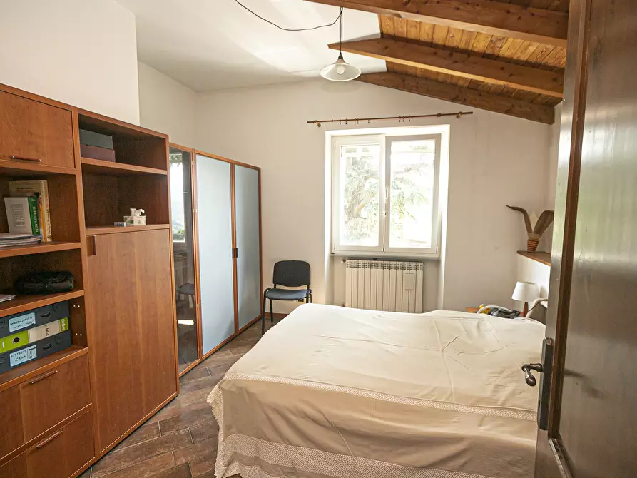 Immagine 45 di Villa in vendita  in Via privata Scanduè 23 a Serra Riccò