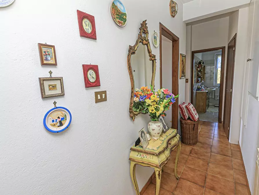 Immagine 17 di Pentalocale in vendita  in Via Costigliolo a Mignanego