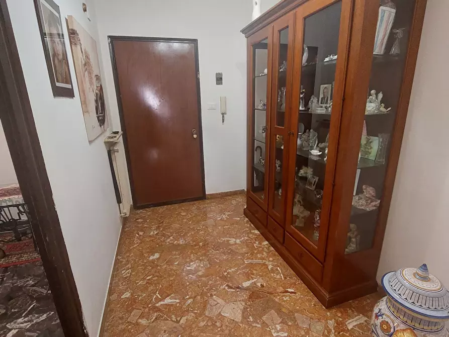 Immagine 27 di Trilocale in vendita  a Serra Riccò