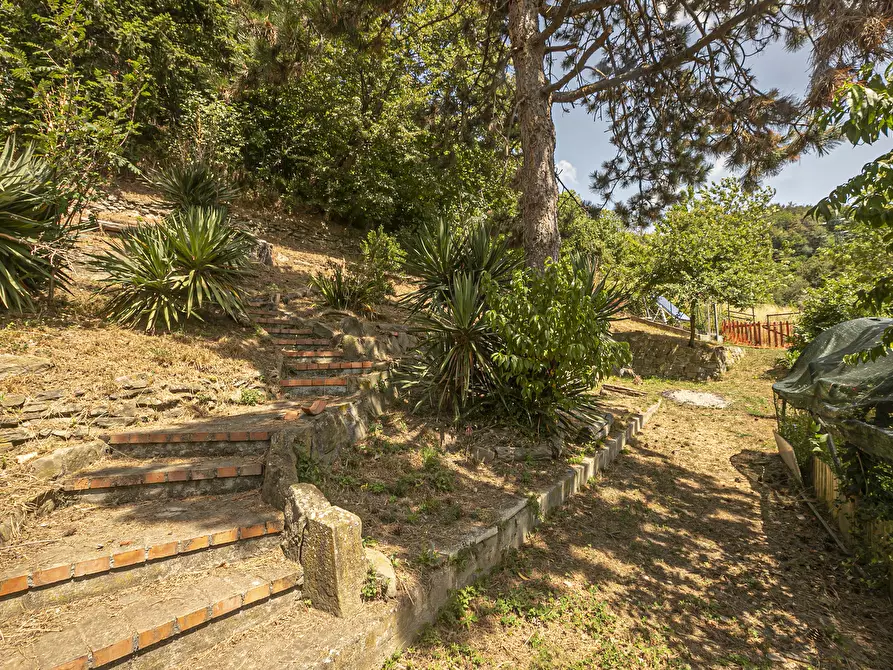 Immagine 59 di Villa in vendita  in Via privata Scanduè 23 a Serra Riccò