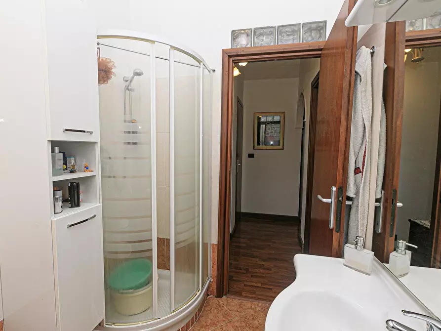 Immagine 17 di Bilocale in vendita  a Campomorone