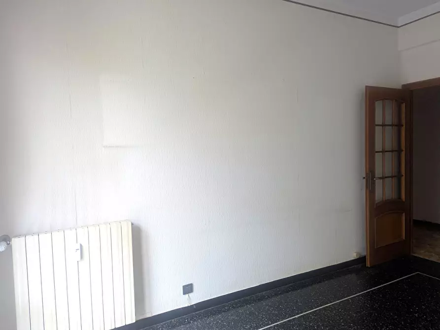 Immagine 3 di Trilocale in vendita  in Salita Serra Riccò 13 a Genova