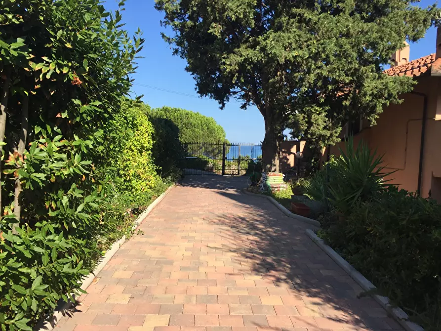 Immagine 15 di Appartamento in vendita  in Via Discesa del Valle snc a Monte Argentario