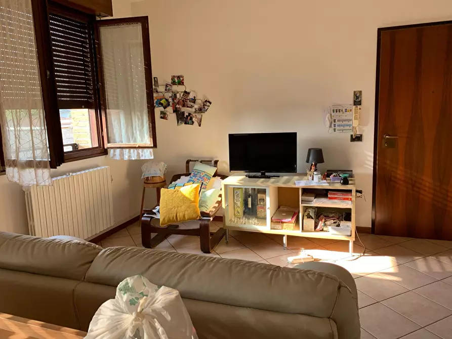 Immagine 23 di Attico in affitto  a Medolla