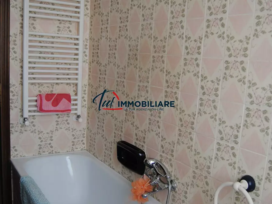 Immagine 33 di Pentalocale in vendita  in Viale Cassa di Risparmio 37 a Livorno