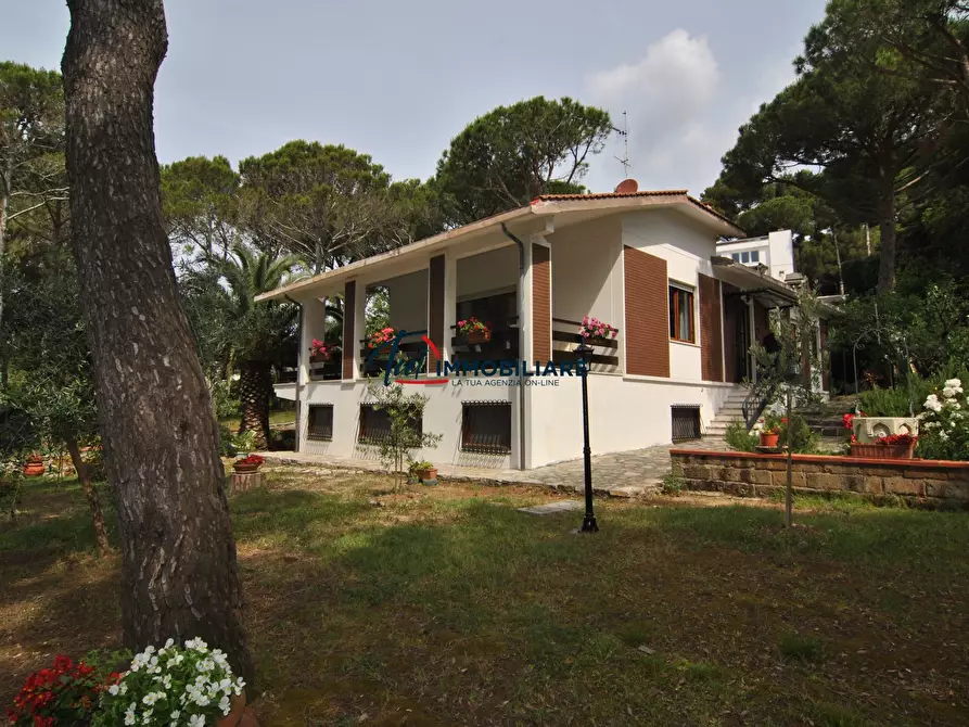 Immagine 55 di Villa in vendita  in Via Kaiser Parodi 15 a Livorno
