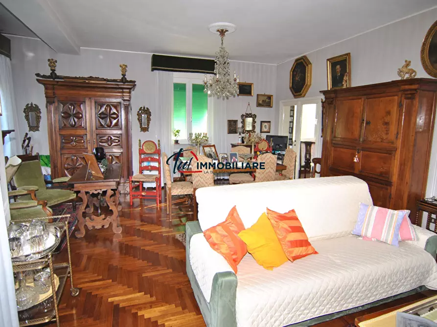 Immagine 6 di Pentalocale in vendita  in Viale Fabbricotti 3 a Livorno