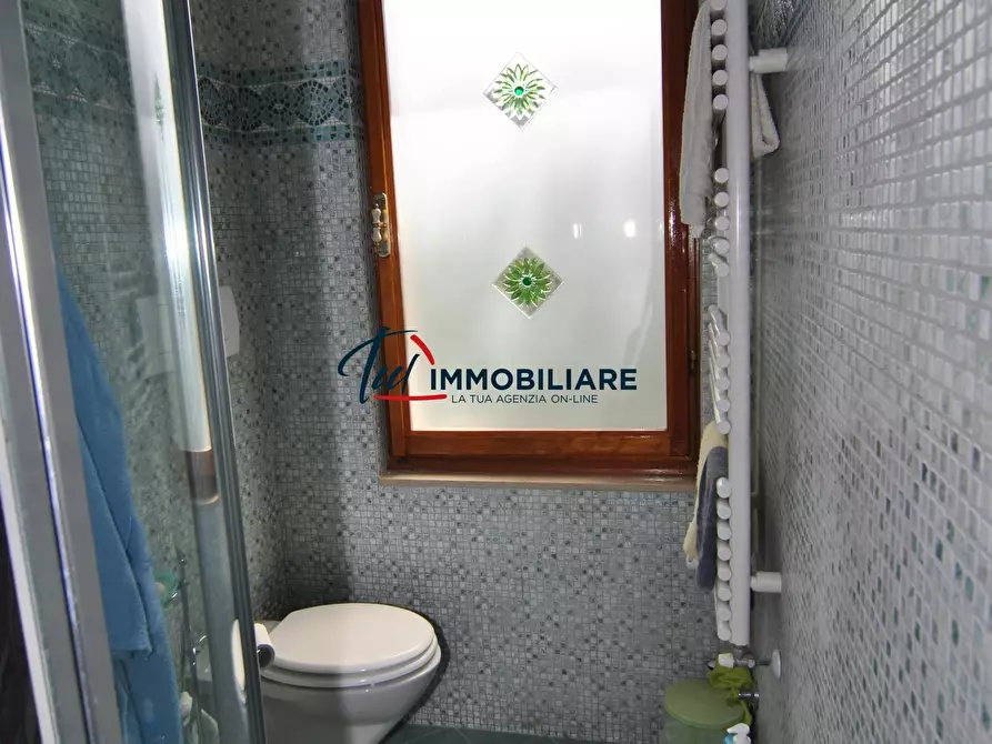 Immagine 13 di Villa in vendita  in Via Kaiser Parodi 15 a Livorno