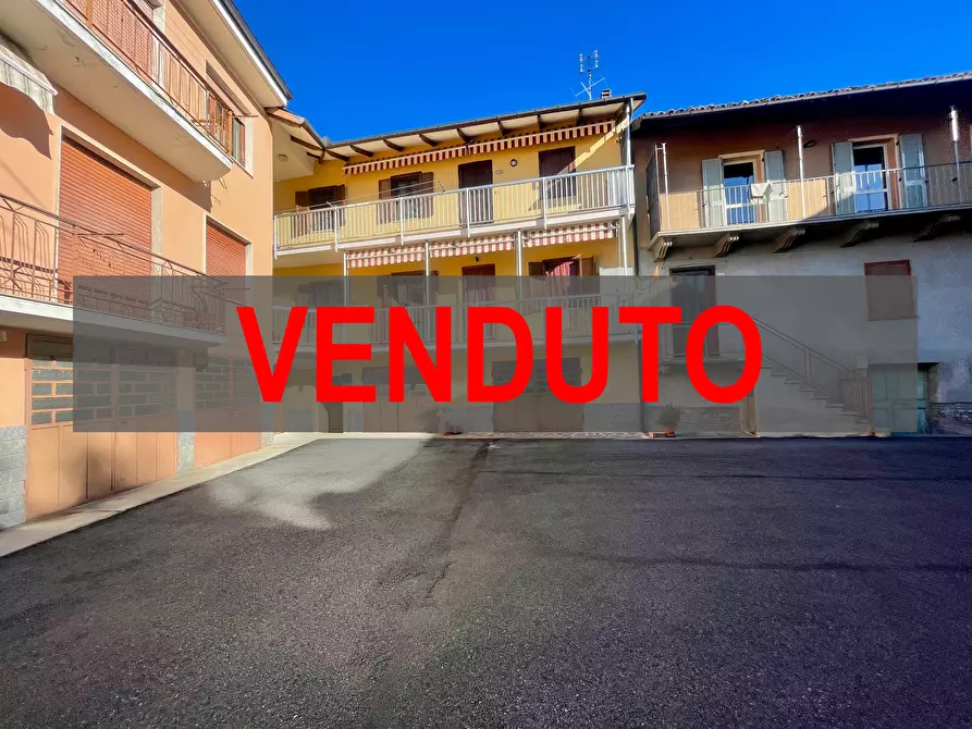 Immagine 1 di Pentalocale in vendita  in Via Dante Alighieri 54 a Dogliani
