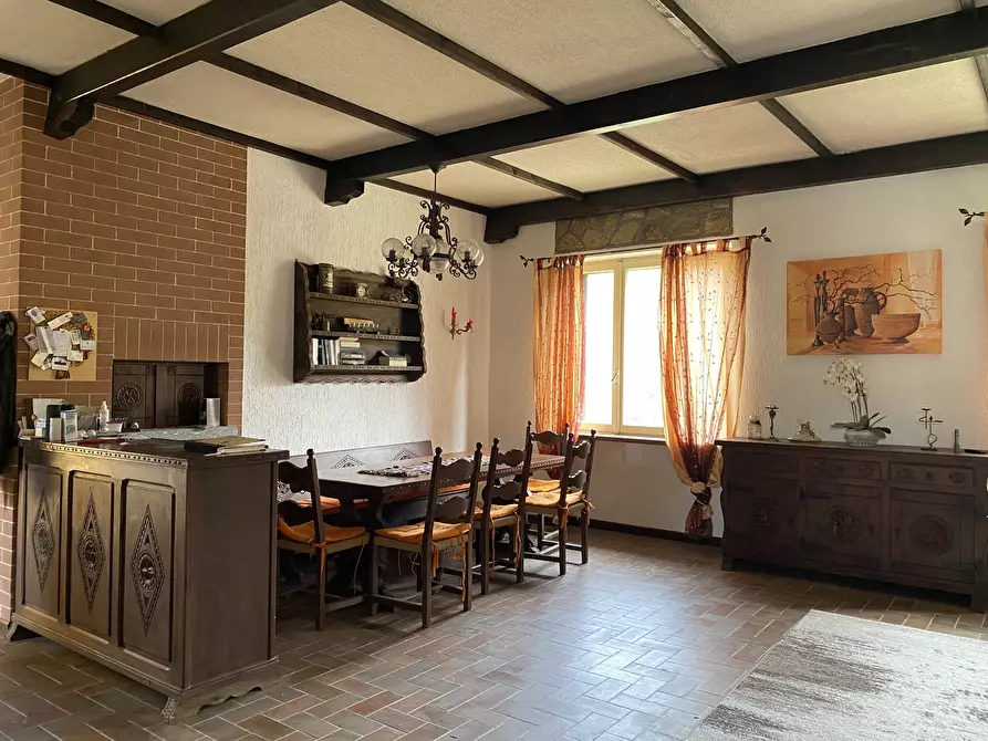 Immagine 10 di Villa in vendita  in Località Leprato 14 a Serravalle Langhe
