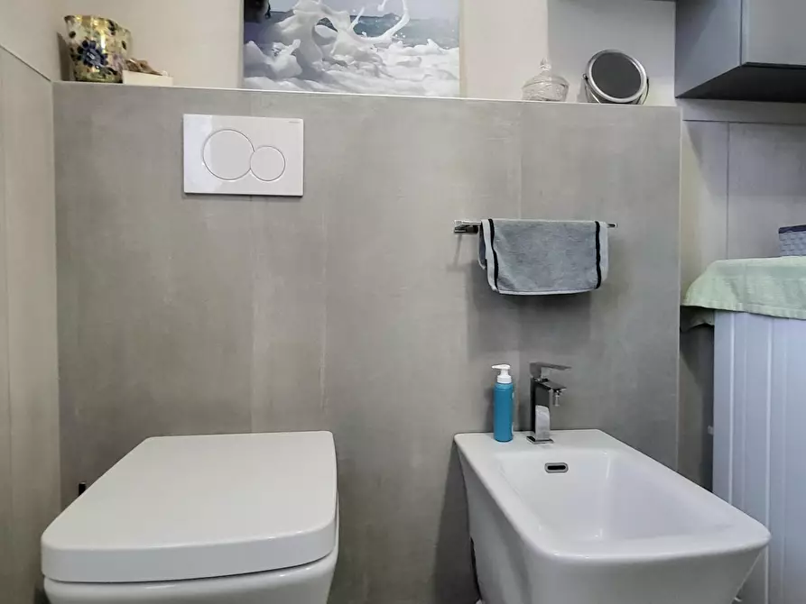 Immagine 20 di Trilocale in vendita  in Via F. Frati 1 a Sissa Trecasali