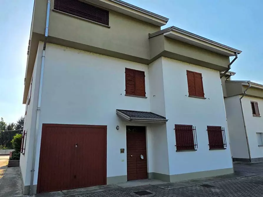 Immagine 8 di Porzione di casa in vendita  in Via Provinciale 23 a Sissa Trecasali