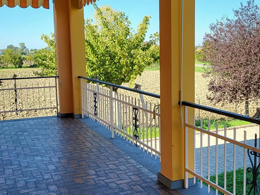 Immagine 2 di Villa in vendita  in Strada Cinta Fossa 6a a Roccabianca