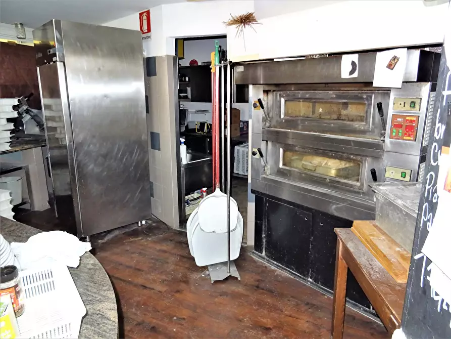 Immagine 2 di Bar / Ristorante in vendita  a Senigallia