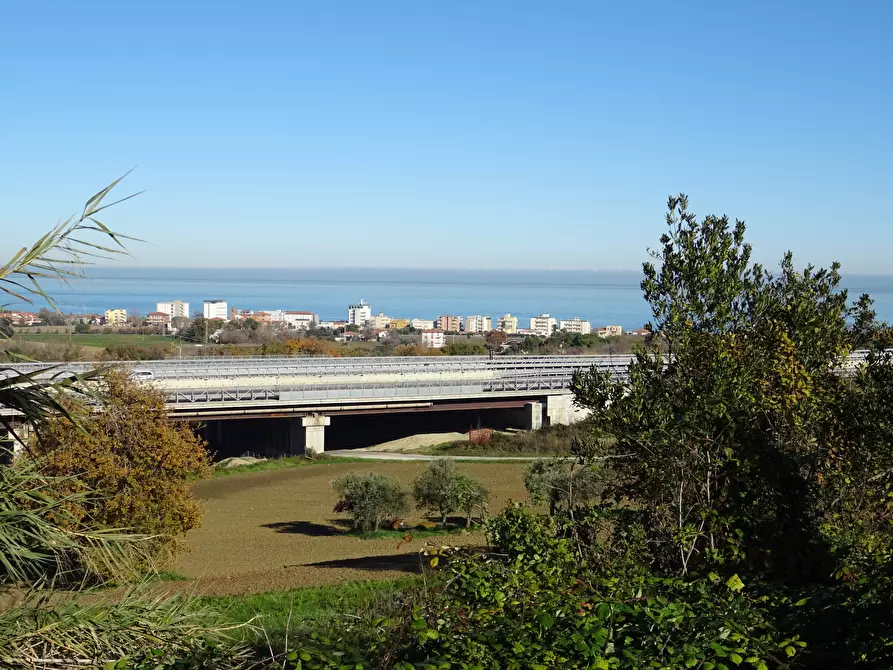 Immagine 14 di Rustico / casale in vendita  a Senigallia