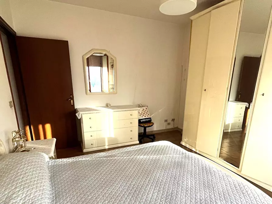 Immagine 12 di Quadrilocale in vendita  a Mondolfo