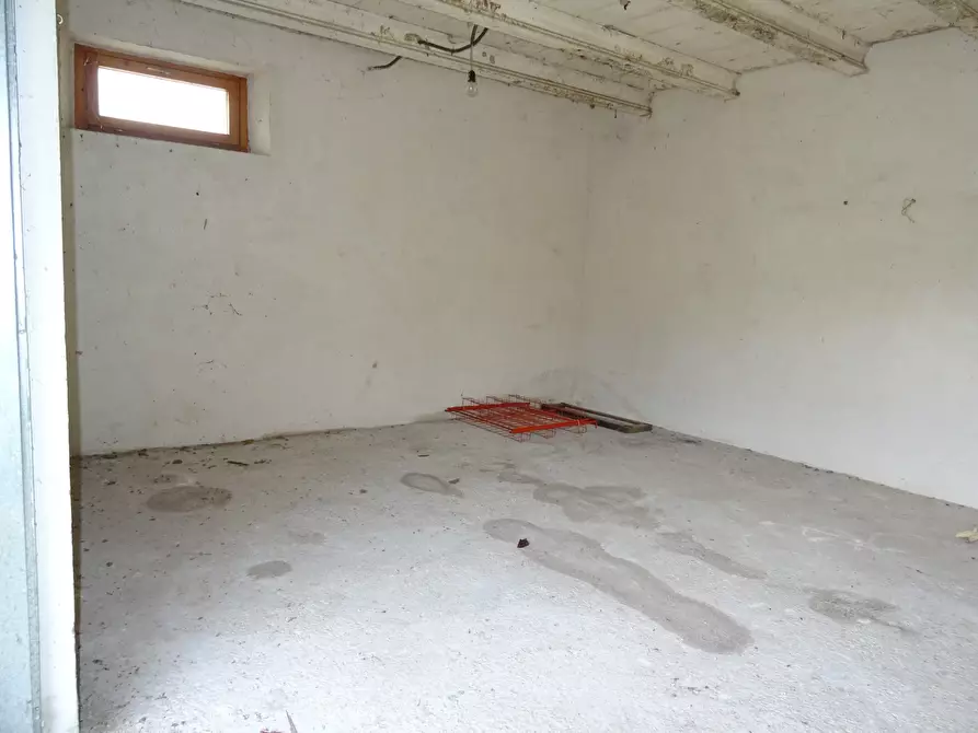 Immagine 29 di Rustico / casale in vendita  a Corinaldo