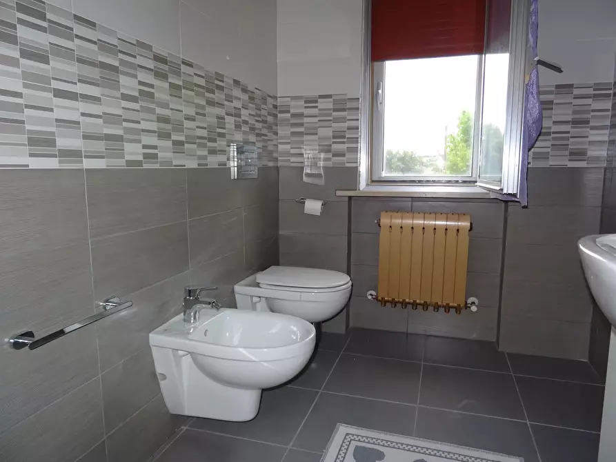 Immagine 27 di Casa indipendente in vendita  a Trecastelli