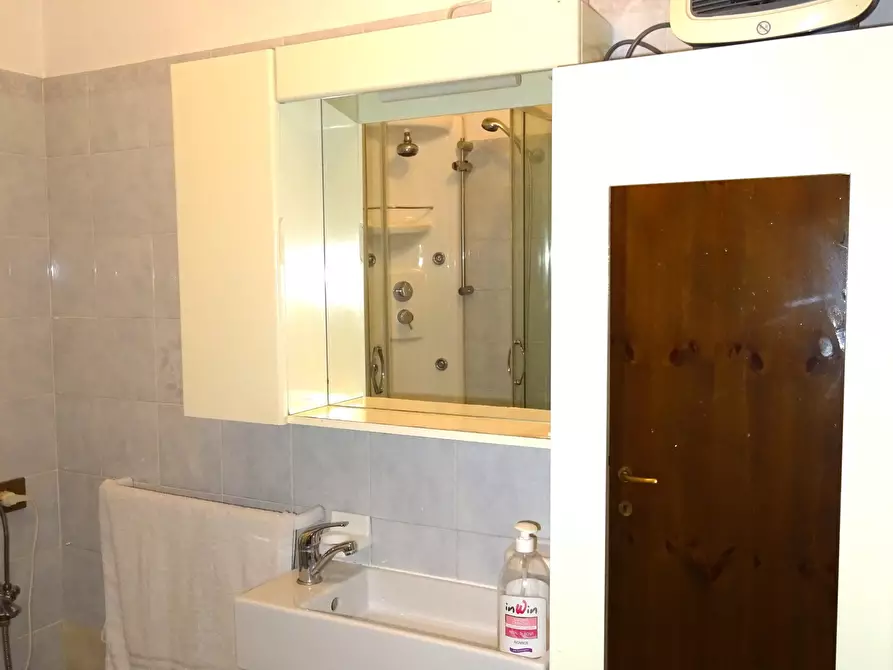 Immagine 17 di Rustico / casale in vendita  a Ostra Vetere