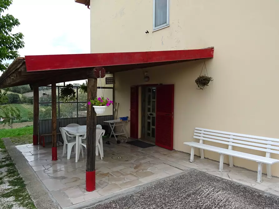 Immagine 41 di Casa indipendente in vendita  a Trecastelli