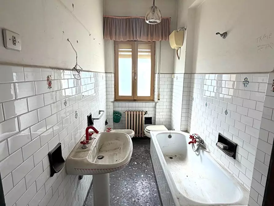 Immagine 15 di Casa bifamiliare in vendita  in Strada Comunale-Vallone a Senigallia