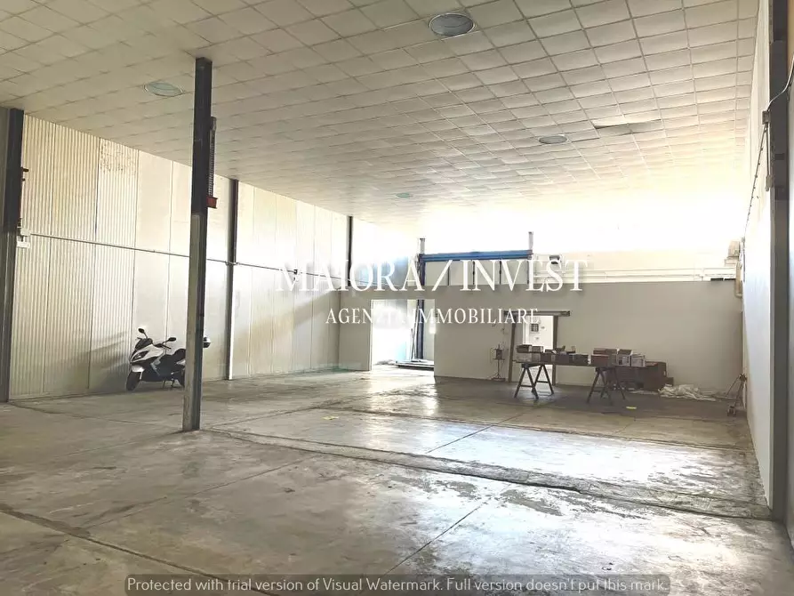 Immagine 2 di Capannone industriale in vendita  in Via del Lavoro 9 a San Benedetto Del Tronto