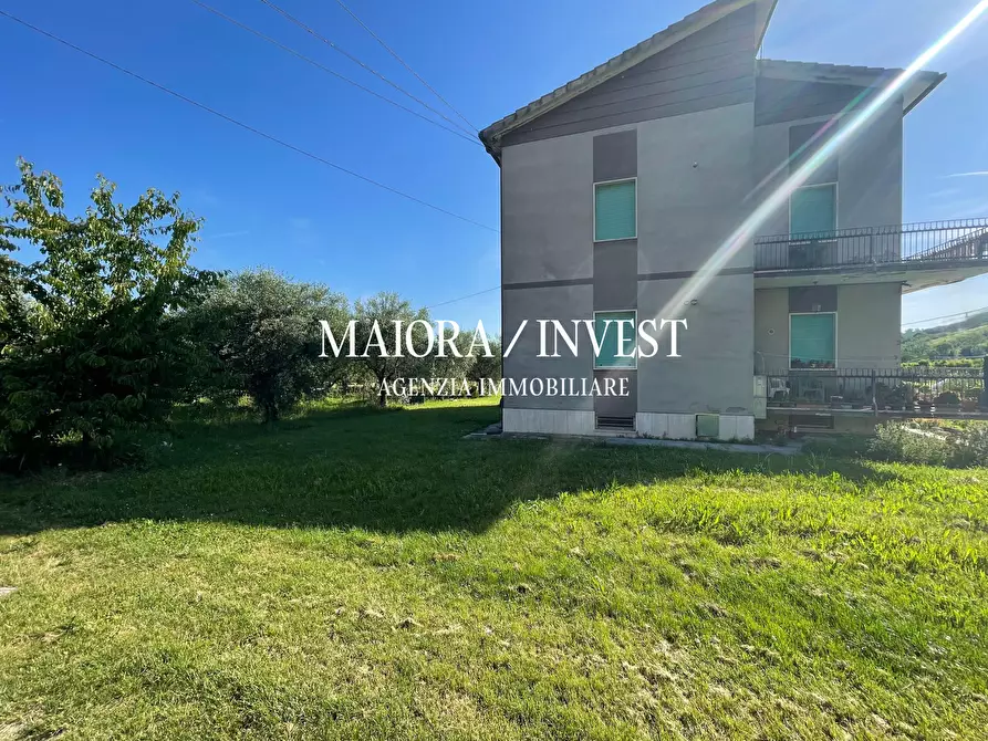 Immagine 10 di Casa indipendente in vendita  in contrada Moglie a Montalto Delle Marche